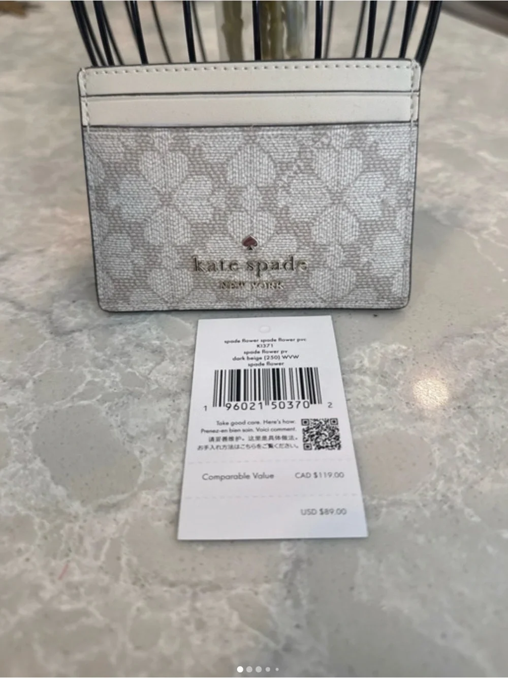 Kate Spade flower /spade card holder ID